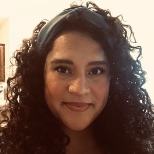 Meet your Posher, Monica